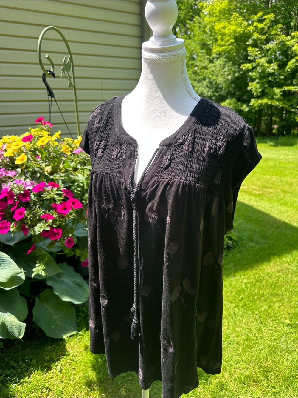 Daniel Rainn Black Short Sleeve Boho Tie-Front Tunic